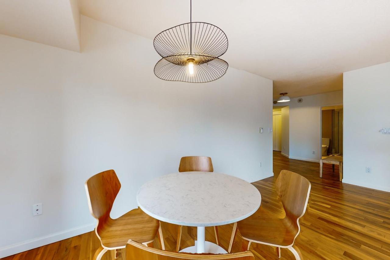 Next To The Market At Newmark Seattle